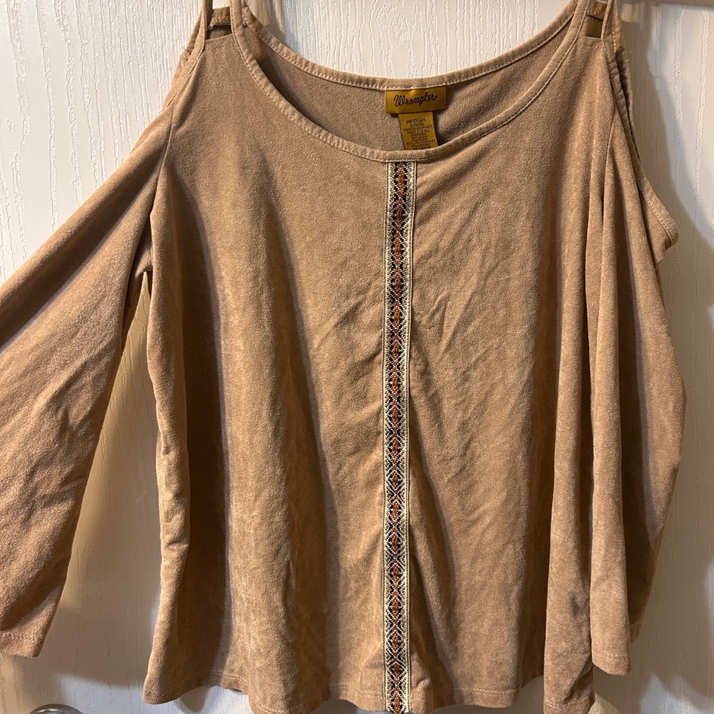 Wrangler Tan Blouse with Embroidered Accent